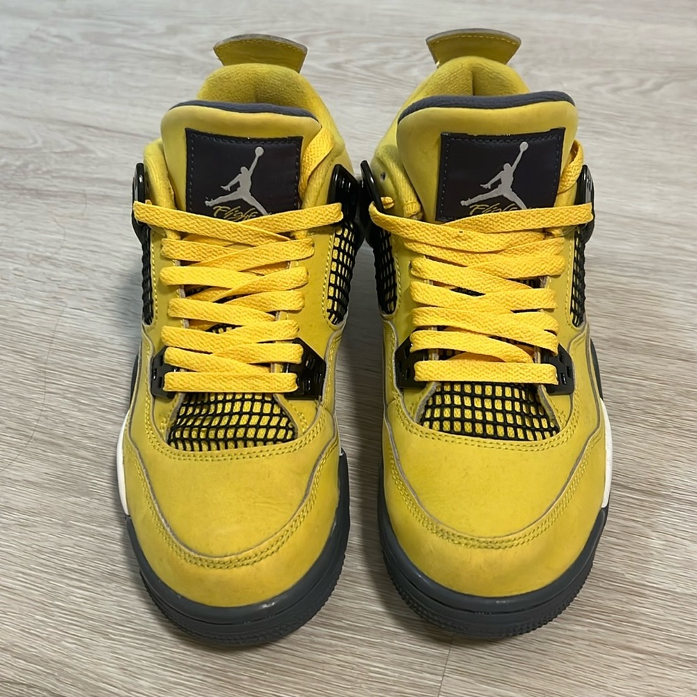 Jordan 4 Lightning 4th.